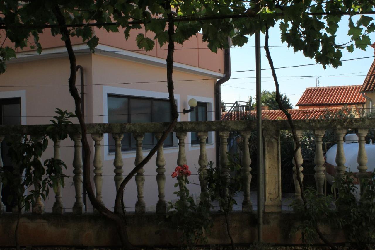 Apartments With Wifi Basanija, Umag - 7148 Savudrija Eksteriør billede